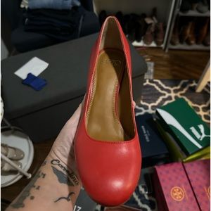 NIB never worn Franco Sarto Stacked heel pumps -red 7.5